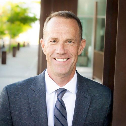 Thomas R. Lee picture